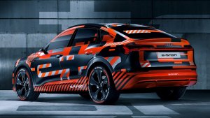 carpixel.net-2019-audi-e-tron-sportback-prototype-89264-hd.thumb.jpg.854986c75f397fe305f0cfd108fa3f40.jpg