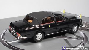 MATRIX-Mercedes-300SEL-Landaulet-Pope-John-Paul-II-Vatican-Museum_2.jpg