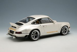 eml018a3.jpg