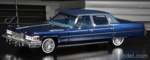 1976 Cadillac blue-blue 1.jpg