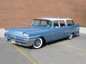 1893261443_CHRYSLERNEWYORKERTOWNCountryWagon1958.thumb.jpg.6b796e98e4c7b31af1c0ee9d4f9ead40.jpg