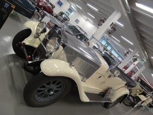 800px-Autosammlung_Steim_-_Schramberg_065_Horch_400_Tourer_(7671666232).thumb.jpg.06edcdfda78ca813937dc97db56a18df.jpg