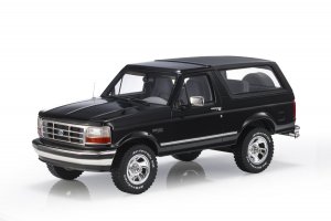 ford-bronco-1992-black-01-web_1.jpg