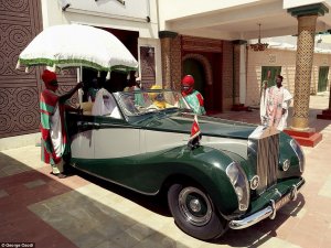 1952 ALW11 10.jpg