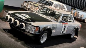 DeAgostini-Mercedes-500SLC-C107-8-Björn-Hans-Rallye-Côte-d-Ivoire-Bandama-1980_3.jpg