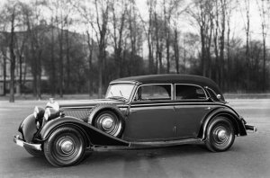 horch_830_bl_cabriolet.thumb.jpg.7390cbfe5b52e0be8ea436ae802d9957.jpg