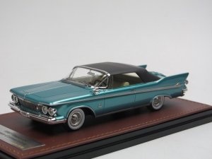 GLM_131607_1961_Imperial_Crown_closed_Convertible_Teal_Blue_Metallic_1_43.jpg