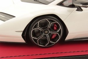 lambo052a5.jpg