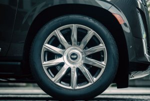 cadillac_escalade_291.jpg