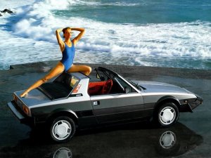437387394_1982-87_Bertone_FiatX1_9_02.thumb.jpg.582db54ecfc0003b8effb09073567f8d.jpg