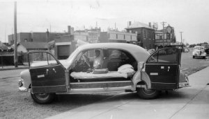 1896653374_BlandShireAmbulance-UX310Chevrolet-c1953-RD-r.thumb.jpg.d73f105b17dd9a39a2e8637996970381.jpg