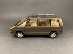 1918734686_1985RenaultEspaceph.I(3).thumb.JPG.70e82f22be1f665b72a04d61a6b955b7.JPG