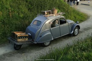 933785306_1957Citroen2CVAZLMalleBombee(23).thumb.jpg.f1c92ad2982c7dd80255563a39c7d012.jpg