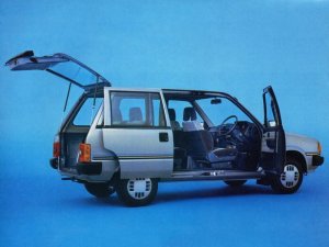 nissan_prairie.jpg