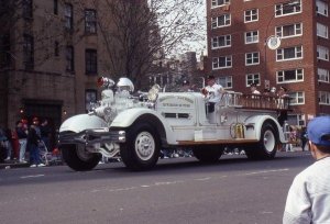 1124241346_FTNYFDNY125110AhrensFoxwhite.thumb.jpg.b03b36f740817dc5de5ff53f7e719514.jpg