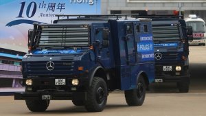 412114406_AURORA-Unimog-U5000-PTU-AM7882-Armoured-2009-12.thumb.jpg.3007d966027f7c5fbeb54245577b9488.jpg