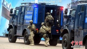 86453936_AURORA-Unimog-U5000-PTU-AM7882-Armoured-2009-13.thumb.jpg.bd63adf9230f3029eece5bb7446917ff.jpg