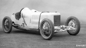 AutoCult-Mercedes-15.70.100PS-Renntransporter-MB-2-Liter-Rennwagen-Monza-1924-11.jpg