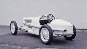 AutoCult-Mercedes-15.70.100PS-Renntransporter-MB-2-Liter-Rennwagen-Monza-1924-13.jpg