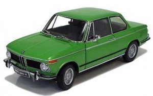 bmw-2002-tii-kyosho-08541g-green.jpg
