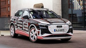 1375509621_audi-q4-e-tron-prototype-exterior(12).thumb.jpg.977e16f259bd8dbac6868e53de8d579c.jpg