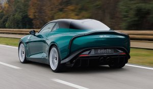 Alfa-Romeo_GiuliaSWB_Zagato-05.thumb.jpg.c44a27dff287b9c418d3d817ae6168d1.jpg