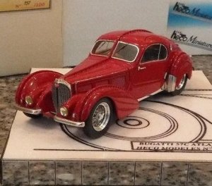 heco-modeles-bugatti-57-atlantic-ch_1_5a548bd29b617648929ba6cfbf176a78 (1).jpg