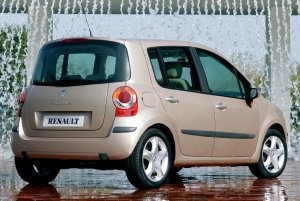 613546061_2004RenaultModus(22).thumb.jpg.a6fbd4072ea60120deba24511944a399.jpg