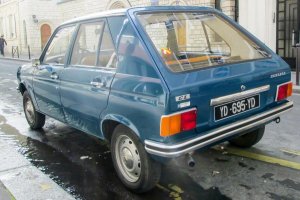 1374764020_1977Peugeot104GL(11).thumb.jpg.bddc4ba9bcf49ace7478ad841c61bc05.jpg