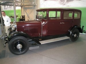 horch_61a.thumb.jpg.53e7090b3c1abf1f19af03686a82c8a9.jpg