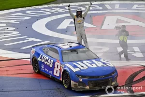 race-winner-kyle-busch-richard-1.thumb.webp.431923b7ab8952931e81af85e823179e.webp