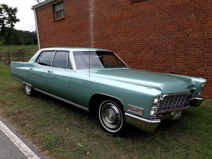 1968-cadillac-fleetwood-sixty-special.thumb.jpg.0b8560106f95e09e88f0c9c1bc2014e5.jpg