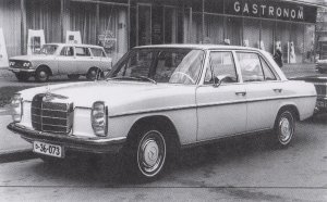 801422008_Mercedes-Benz230.thumb.jpg.8bc8e8742f0aff404add55a923a5fe26.jpg