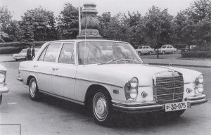 815071965_Mercedes-Benz300SEL2.thumb.jpg.952fb32c58906d5354134ccc0a3c606f.jpg