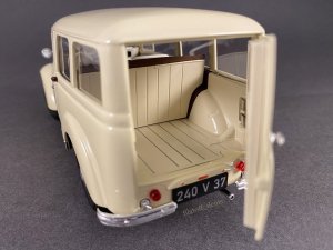 1858135912_1951RenaultJuvaquatre(14).thumb.JPG.e89d5597a4997c432d21c911d7fa0aba.JPG