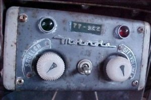 1949_Hudson_Police_Cruiser_Motorola_radio_1.thumb.jpg.a0acf4672deaed5e35234ef090b8dfbb.jpg