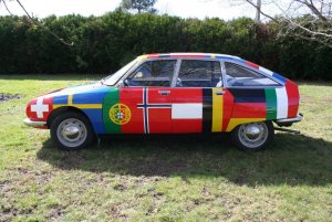 2060461942_1971CitroenGSDrapeaux(23).thumb.jpg.151b9d71ebdfb048bff3830d90fbaf09.jpg