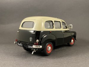 2108964619_1953RenaultColoraleTaxi(2).thumb.JPG.e687472f0fd7ec526cd841553adcb652.JPG