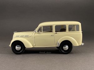 237547473_1951RenaultJuvaquatre(2).thumb.JPG.b2ac5e98869d8cf5ae6bd0541ef9b81e.JPG