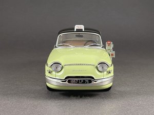 74566462_1961PanhardPL17Taxi(8).thumb.JPG.b9d910457d568c89f84f6731485c74e4.JPG