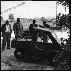100528874_1955BMWIsettaKleinlieferwagenPrototyp_5.thumb.jpg.a2649b8612ac8fee38405e41963c4d9c.jpg