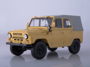 uaz-469-beige-ssm-10.jpg