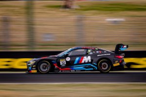 bathurst12hours32.thumb.jpeg.7bbe6a1a34a0246030291b079a382044.jpeg