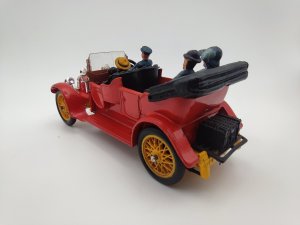 1910 Daimler с фигурками (Corgi 9021) - 2.jpg