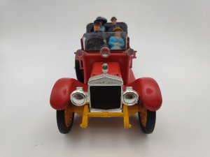 1910 Daimler с фигурками (Corgi 9021) - 3.jpg