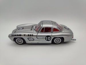 1957 Mercedes-Benz 300SL W198 #10 National Havana M.Bolanos (Bang 1028) - 6.jpg