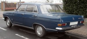 1920px-Opel_Rekord_A_rear_20091211.thumb.jpg.dbf87ffa1080353f1b80703060a1f808.jpg