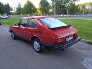 SAAB900CombiCoupe3.thumb.jpg.d78d5b031330cba5e7978ca07511eccf.jpg