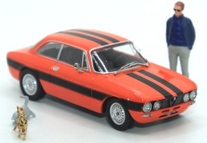 __Alfa2000GTV_13.thumb.jpg.dbe1fa3fb24b832b55fcacab3304eb7e.jpg