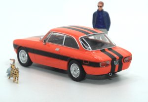 __Alfa2000GTV_7.thumb.jpg.2cb5ecd8a4197a7a53997e57f9ae9648.jpg